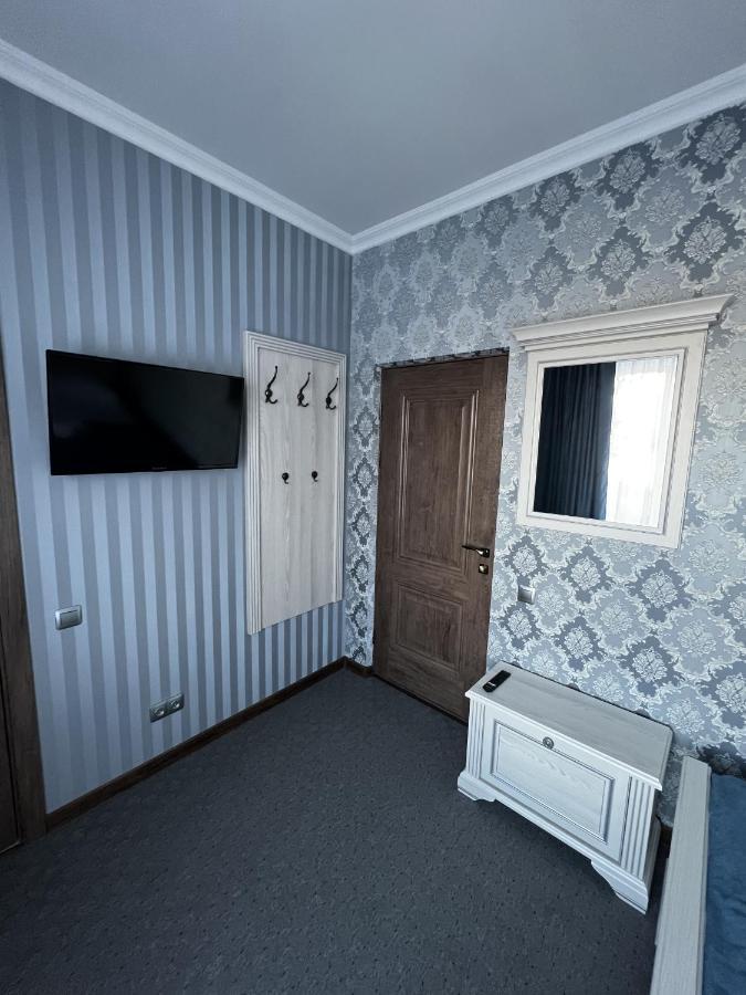 Zolotoy Fazan Hotel Mykolaiv Exterior photo